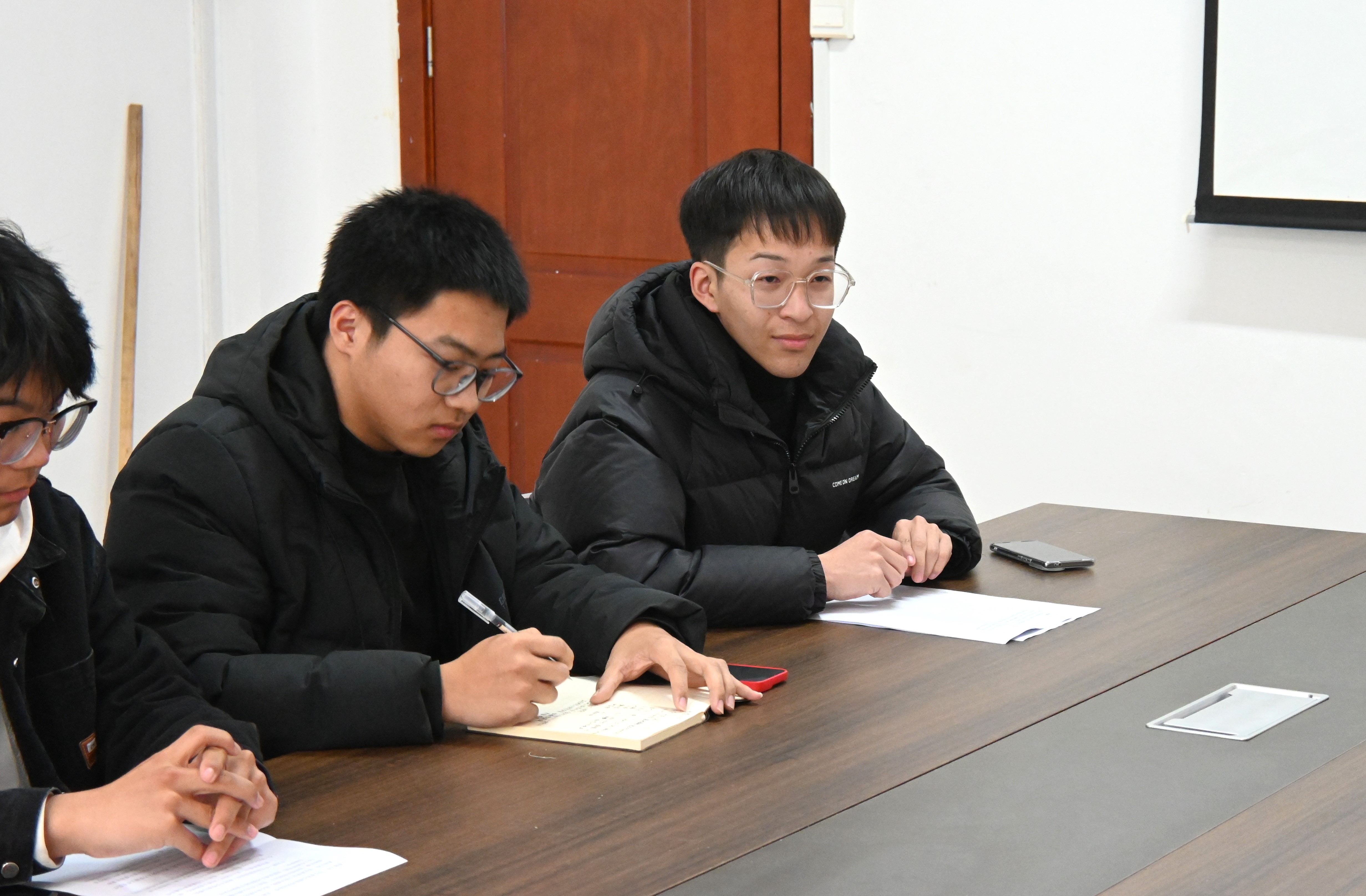 智慧社区小程序开发实践分享_计算机实习总结_寒假社会实践交流总结会