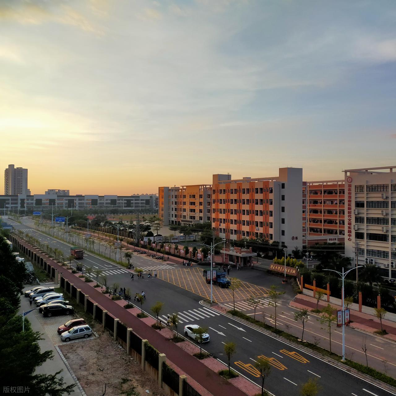 2026年江汉大学专科录取分数线（2026各省份录取分数线及位次排名）_黎明职业大学录取分数线_黎明职业大学介绍与报考指南