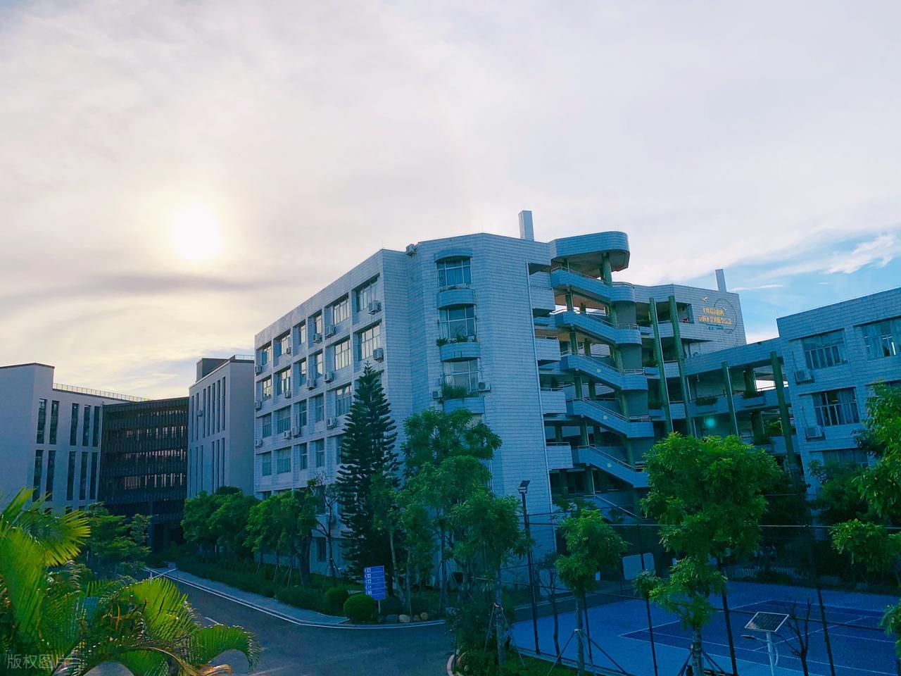 2026年江汉大学专科录取分数线（2026各省份录取分数线及位次排名）_黎明职业大学录取分数线_黎明职业大学介绍与报考指南