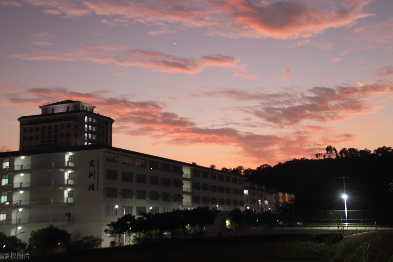 黎明职业大学录取分数线_2026年江汉大学专科录取分数线（2026各省份录取分数线及位次排名）_黎明职业大学介绍与报考指南