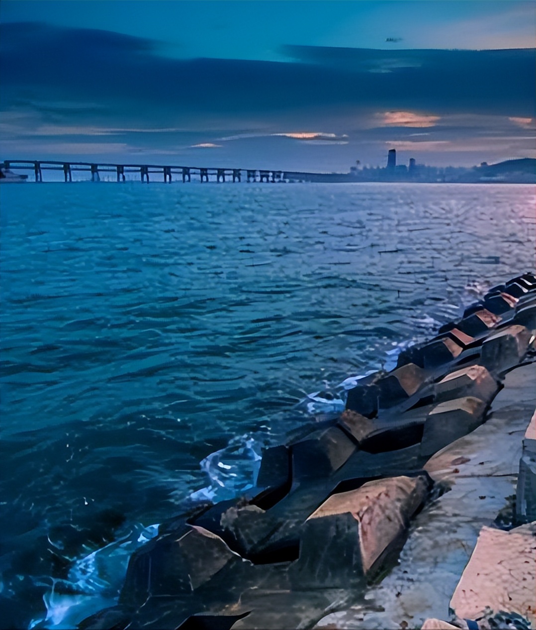 大连景点排行榜_大连星海广场浪漫氛围_大连旅顺口百年茶馆历史故事