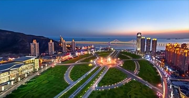 大连星海广场浪漫氛围_大连旅顺口百年茶馆历史故事_大连景点排行榜