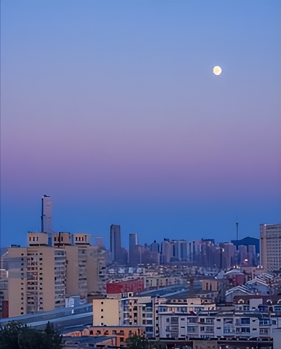 大连旅顺口百年茶馆历史故事_大连星海广场浪漫氛围_大连景点排行榜