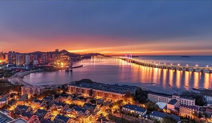 大连旅顺口百年茶馆历史故事_大连星海广场浪漫氛围_大连景点排行榜