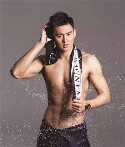 学游泳技巧_breaststroke是什么意思  breaststroke的发音  breaststroke的用法  breaststroke怎么记_游泳对孩子的好处
