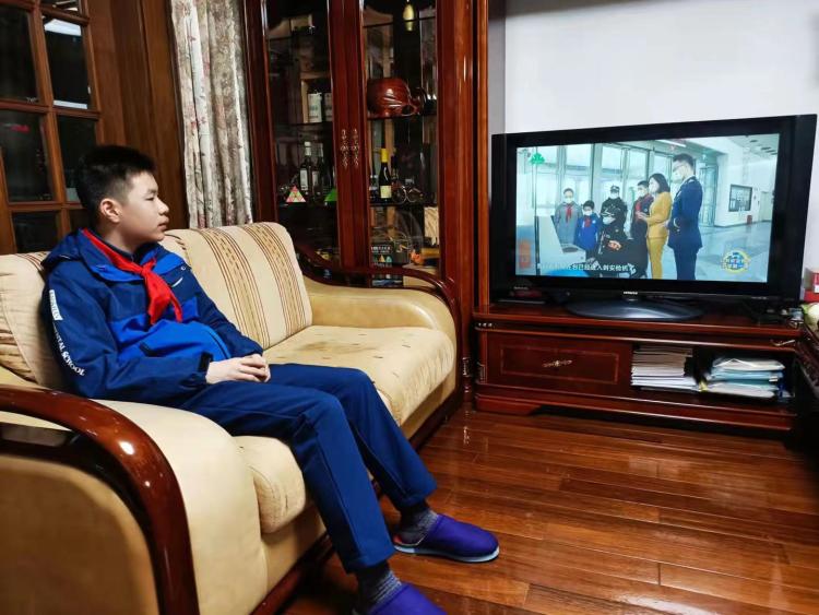开学交通第一课观后感_地铁安全知识学习_公共安全教育第一课第九季