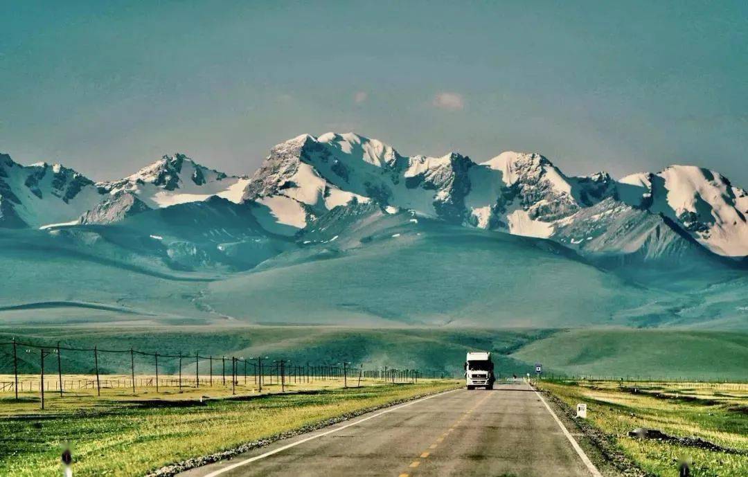 旅行高级有质感的句子_旅行朋友圈配文鸡汤_旅行在路上50句朋友圈文案